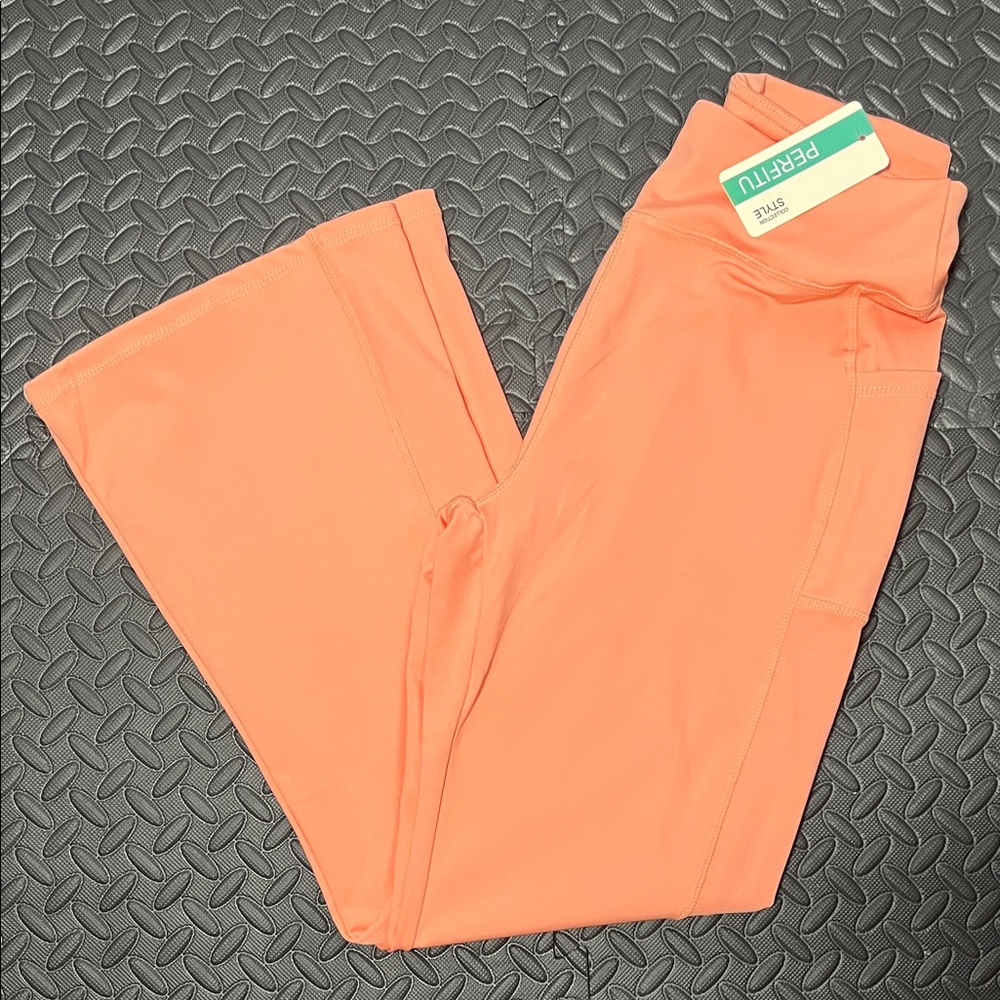 Stylish Coral Leggings